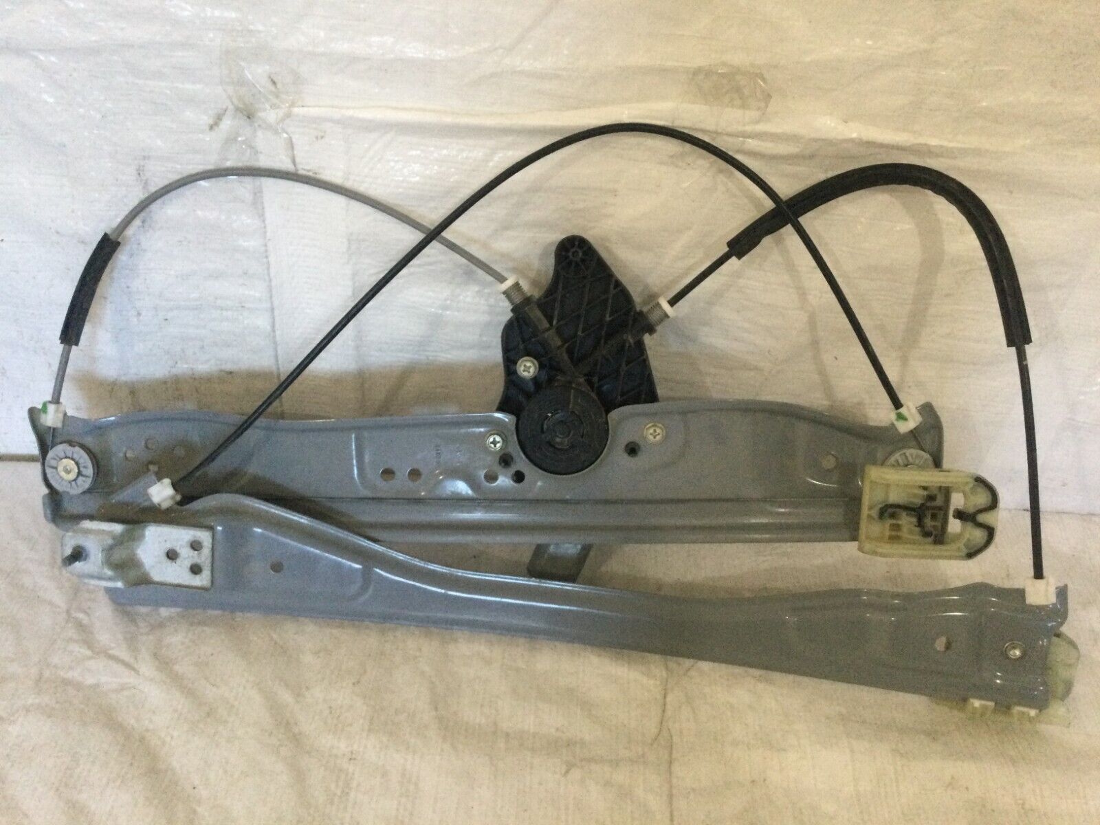 2021 Chevrolet Silverado 1500 Front Right Passenger Window Motor Regulator OEM