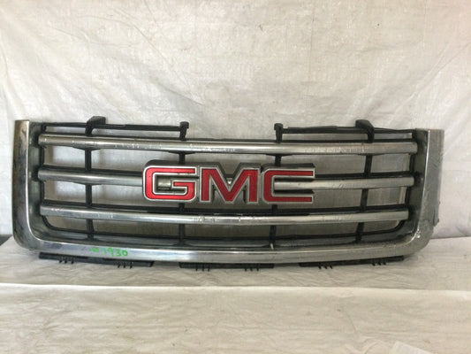 2007-2013 GMC Sierra Grille Chrome OEM HAS DAMAGE MARKED