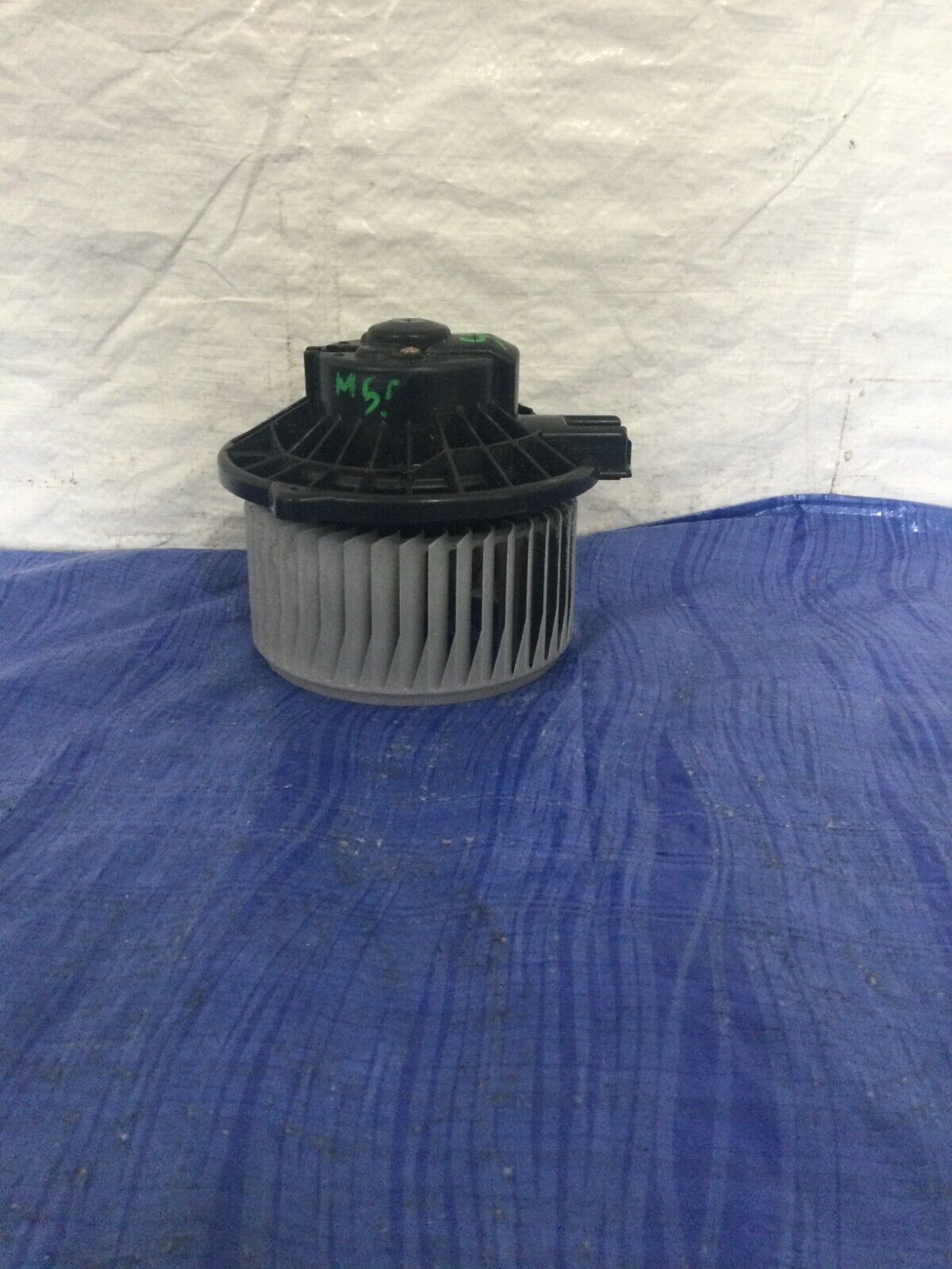 2004 Toyota Sienna A/C Heater Blower Motor OEM