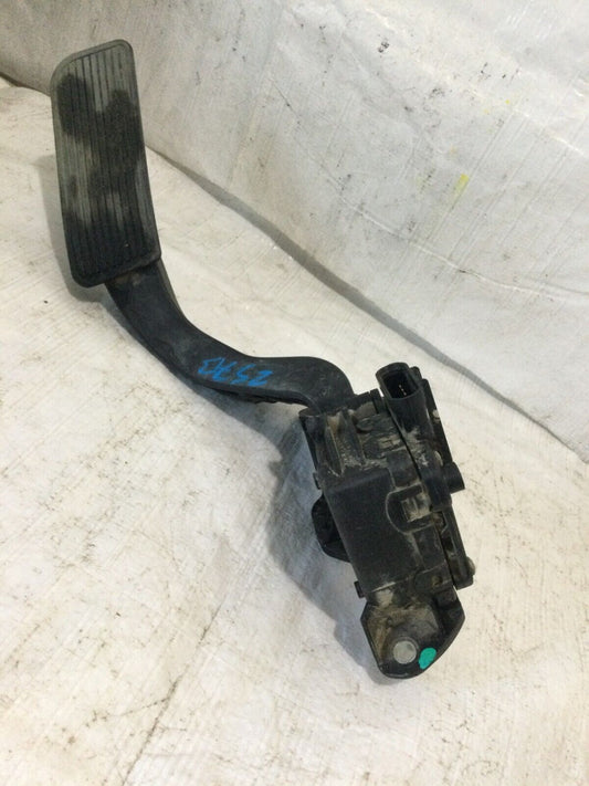 2012 Chevrolet Silverado 2500HD Accelerator Gas Pedal 20972082 OEM