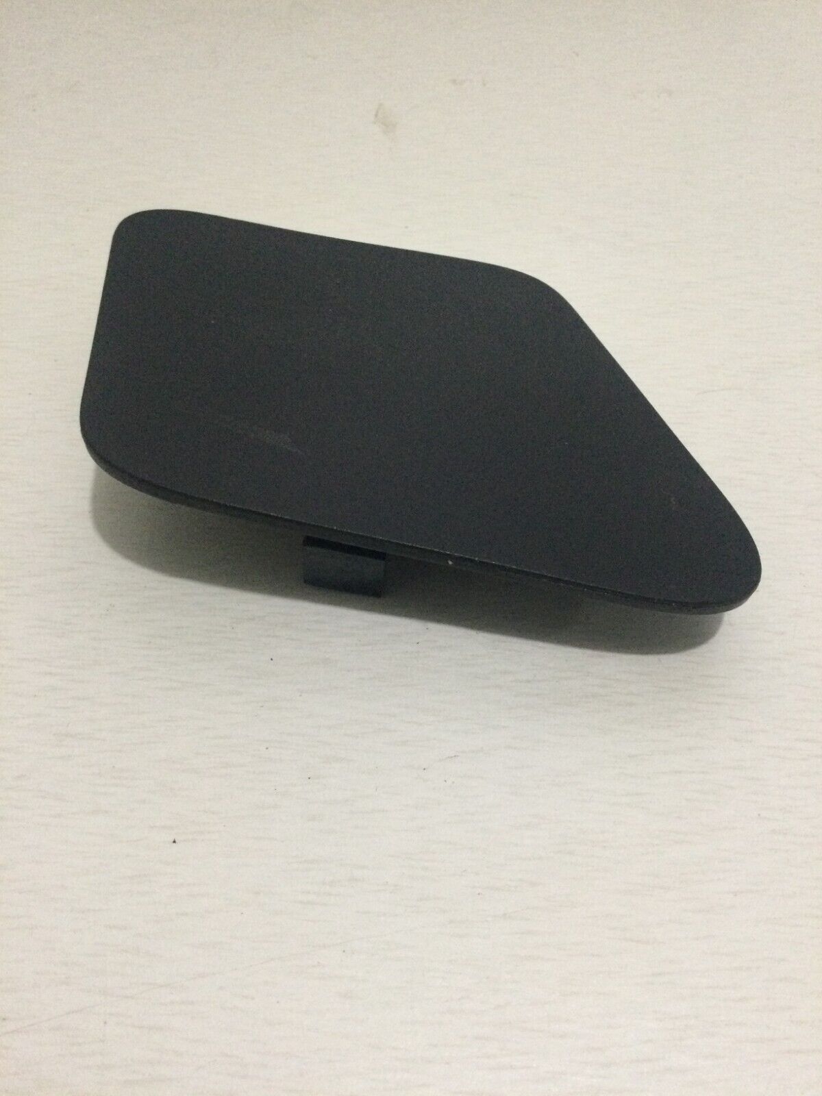 2007-2009 GMC Yukon Right Seat Adjustment Cover Trim OEM 10378584