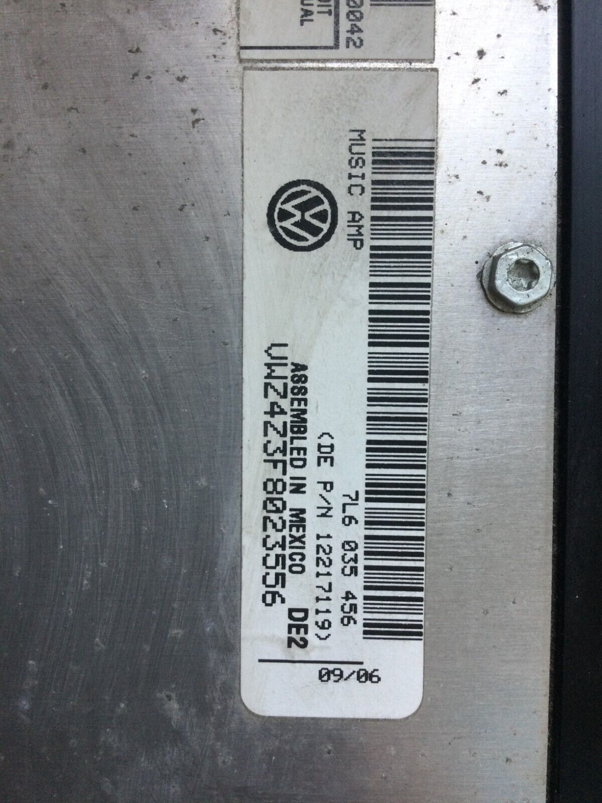 2004-2007 Volkswagen Touareg Radio Audio Sound Amp Amplifier  7L6 035 456 OEM