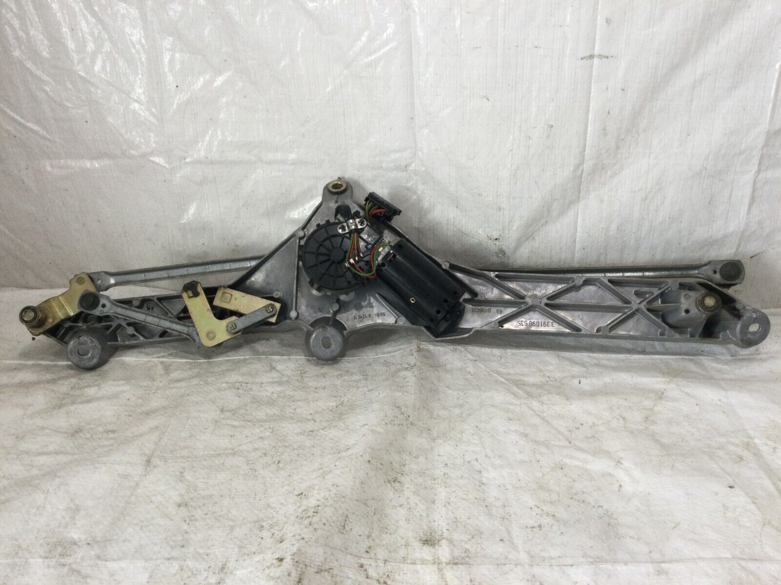 2004 Mercedes-Benz S-Class Windshield Wiper Motor Linkage 0390241435 OEM