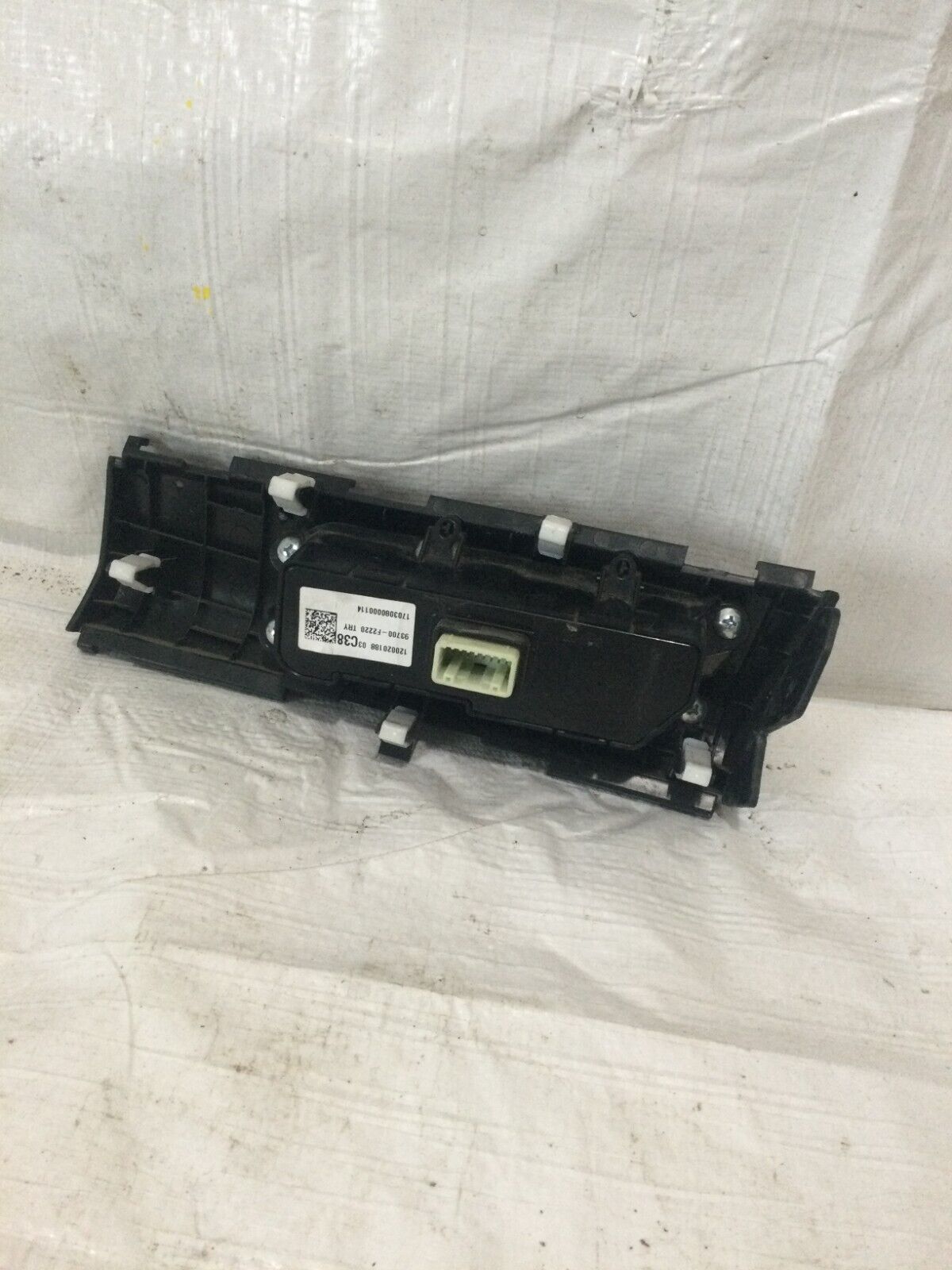 2017 Hyundai Elantra  Traction Control  Blind  Spot Switch 93700-F2220 OEM