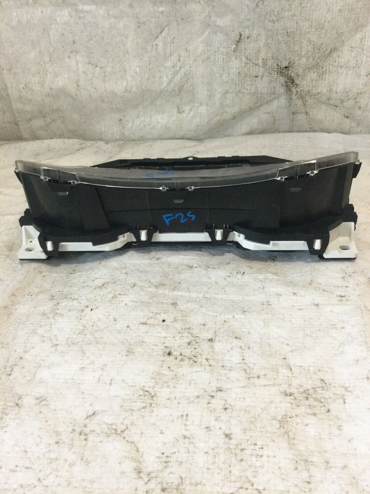2017 Nissan Rogue Sport Qashqai Speedometer Gauges Instrument Cluster KPH OEM