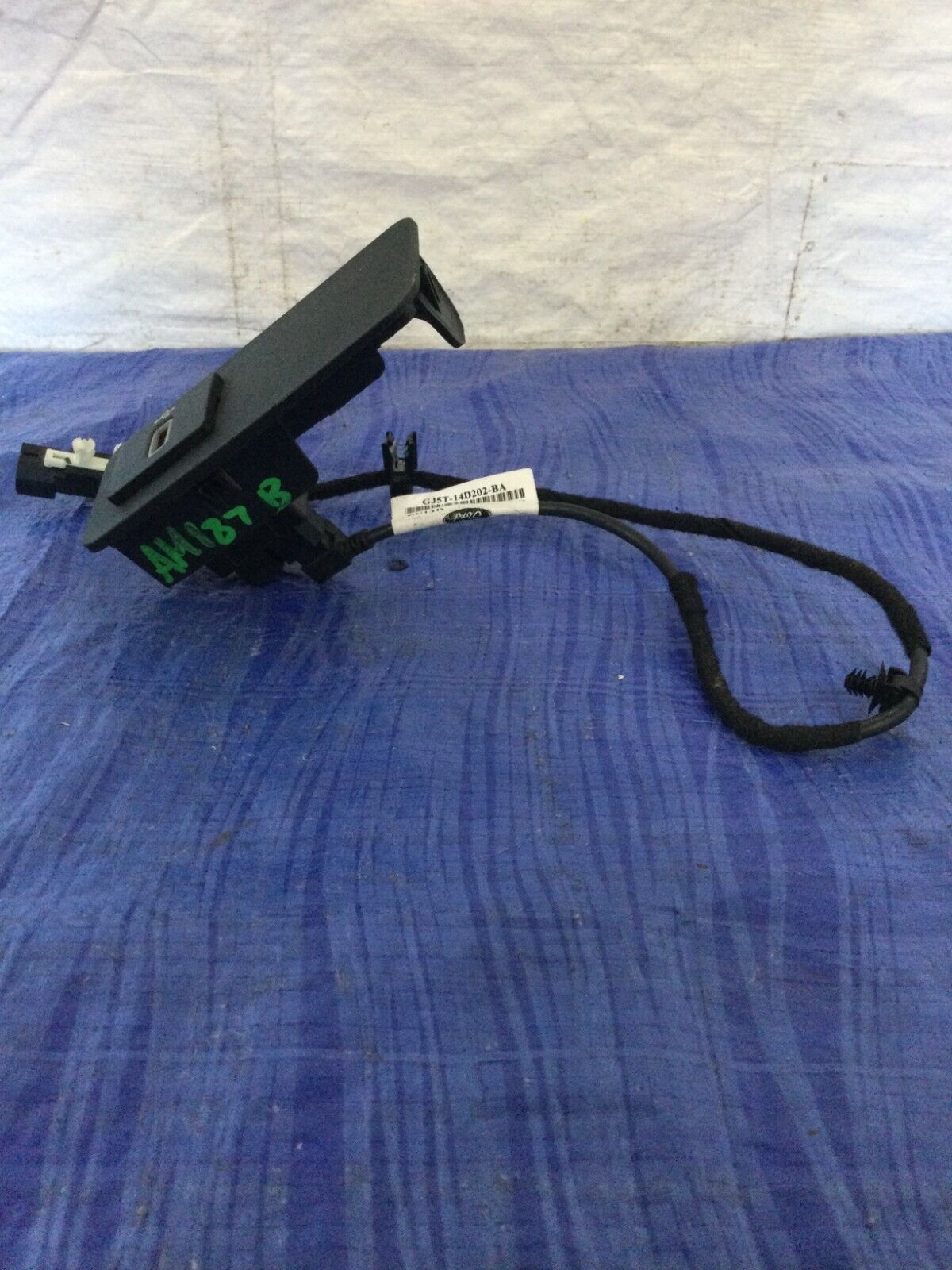 2017-2019 Ford Escape USB Sync Cable OEM