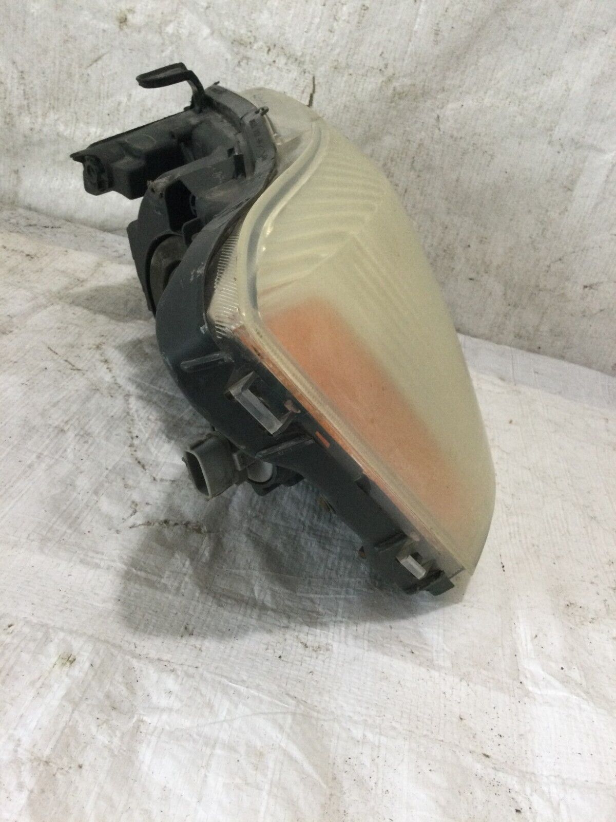 2003 Toyota Highlander Headlight Assembly Right Passenger OEM