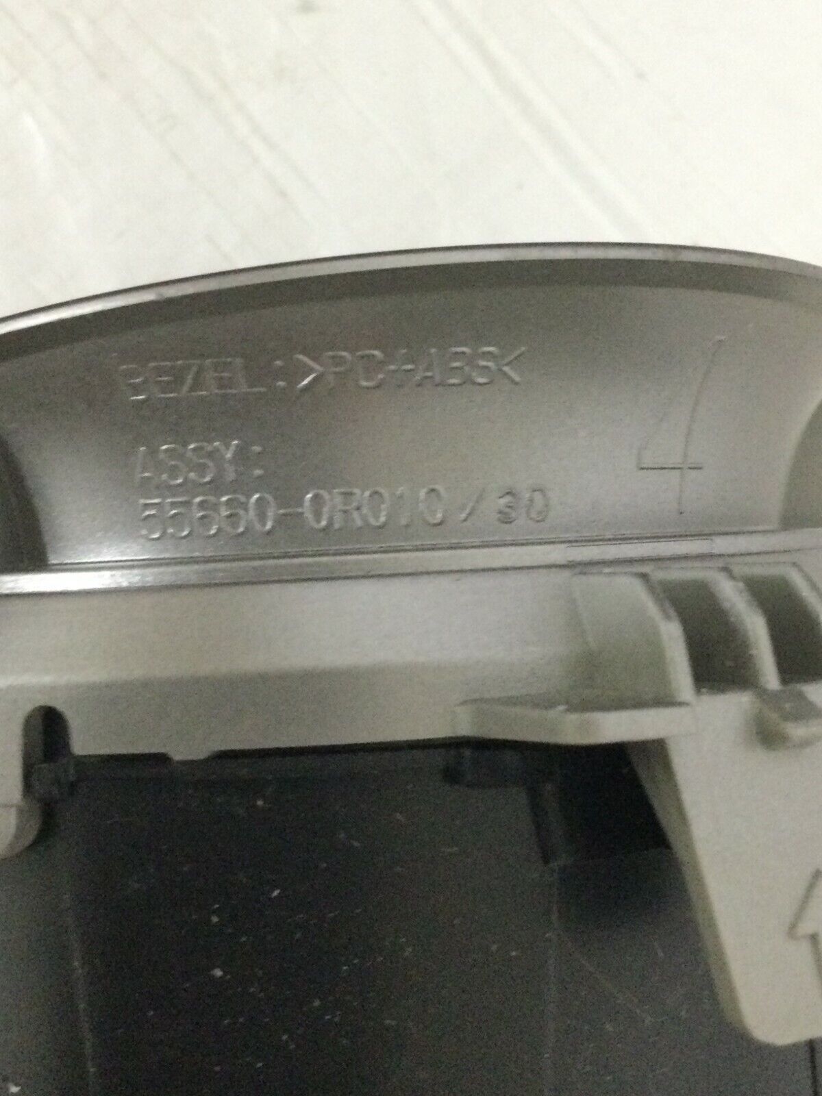 2016 Toyota RAV4  Dash Air Vent 55660-0R010 OEM Left Driver Side LH