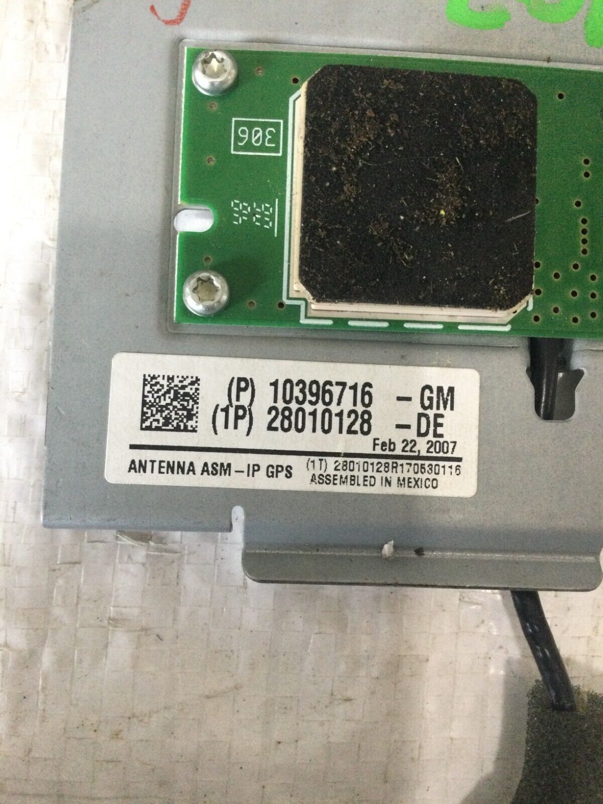 2007 Cadillac Escalade GPS Antenna OEM 10396716