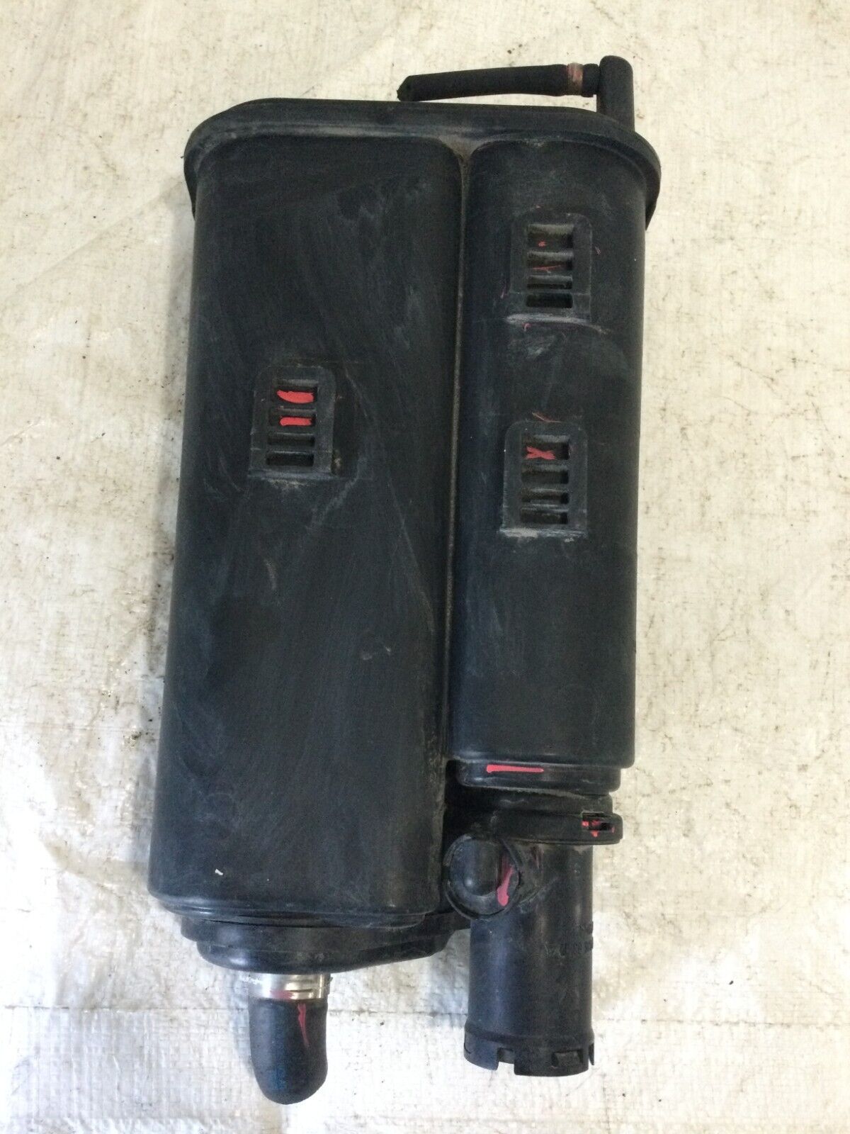 2004 Mercedes-Benz S-Class Fuel Evaporator Canister 2204700559 OEM