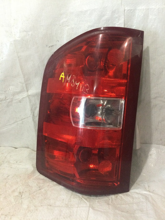 2014 Chevrolet Silverado 3500HD Left Driver Side Tail Light OEM 25958482