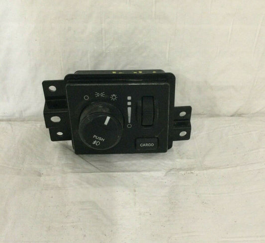 2002-2005 Dodge Ram 2500 Headlight Fog Light Cargo Dome Switch OEM