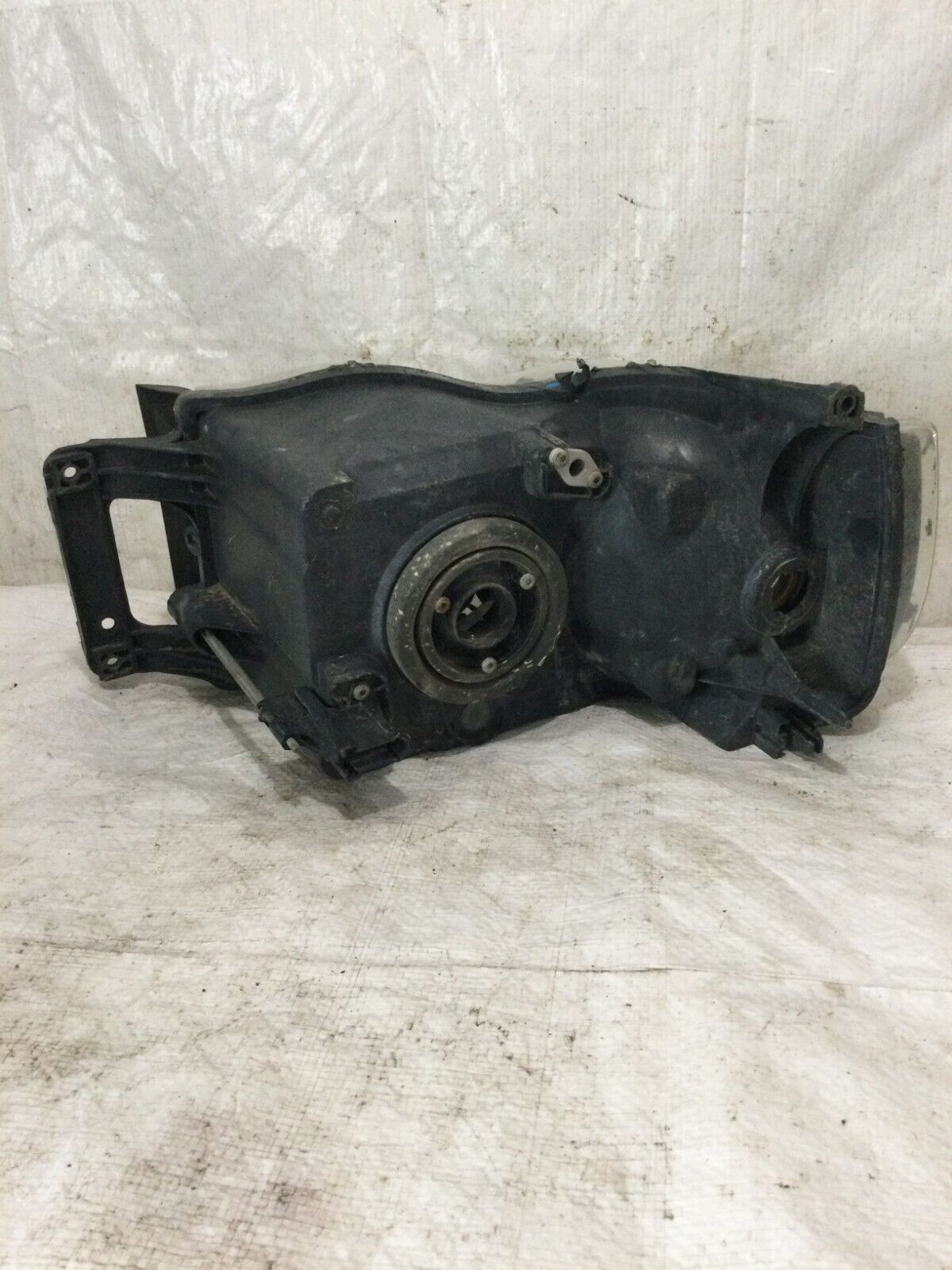 2005 Dodge Ram 1500 Left Halogen Headlight Assembly OEM