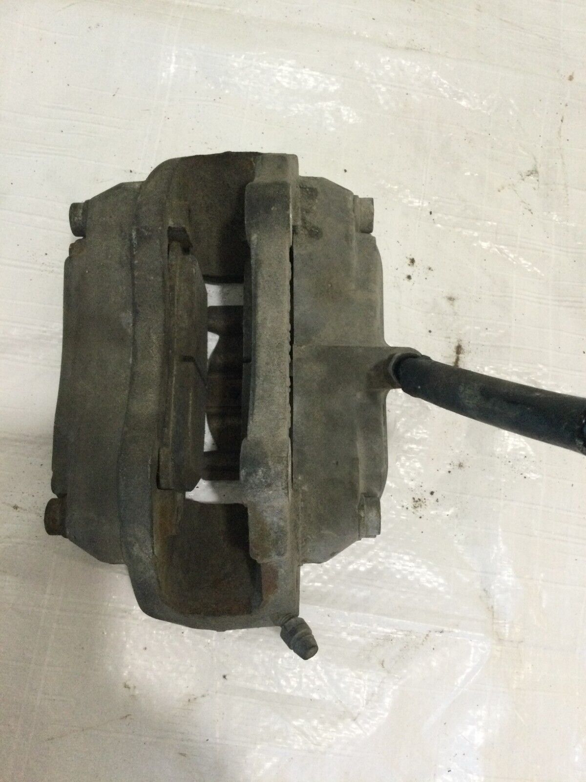 2004 Mercedes-Benz S-Class Front Left  Brake Caliper OEM