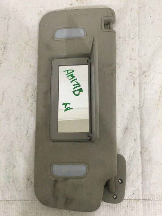 2007 GMC Yukon Illuminated Sun Visor Right Passenger Side OEM RH