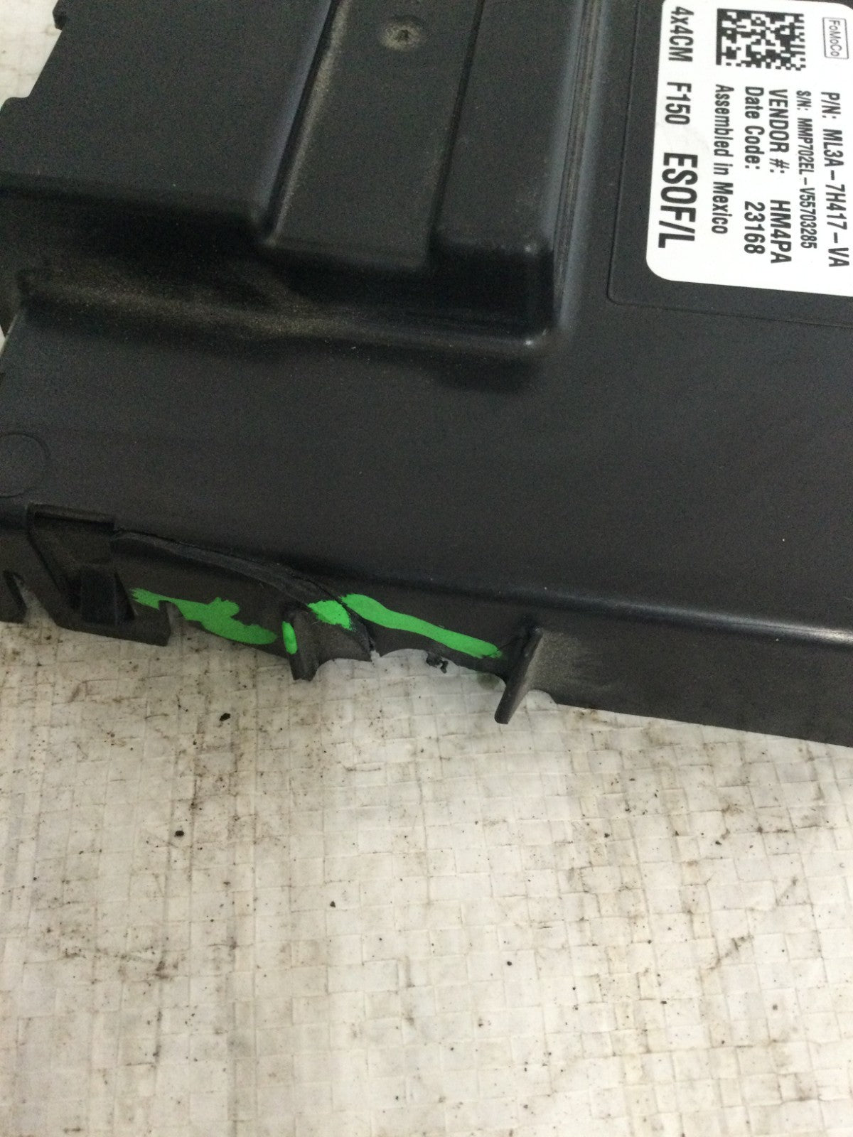 2023 Ford F150 F-150 Transfer Case Control Module OEM ML3A-7H417-VA DAMAGED