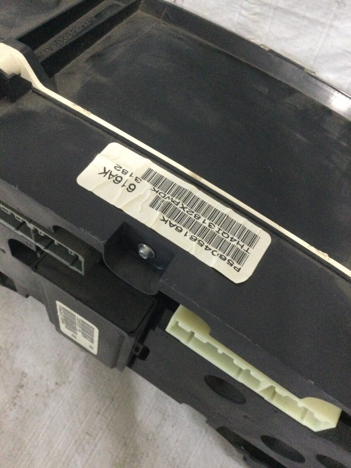 2003 Dodge Ram 2500   Speedometer Instrument Cluster Tachometer 05172048AE OEM