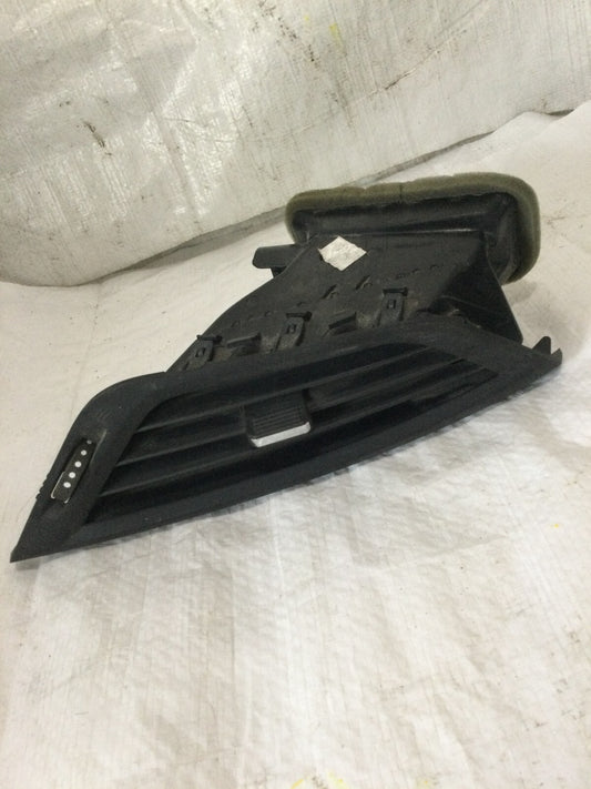 2015 Chevrolet Equinox Dash Center Left Driver Side Panel Air Outlet OEM