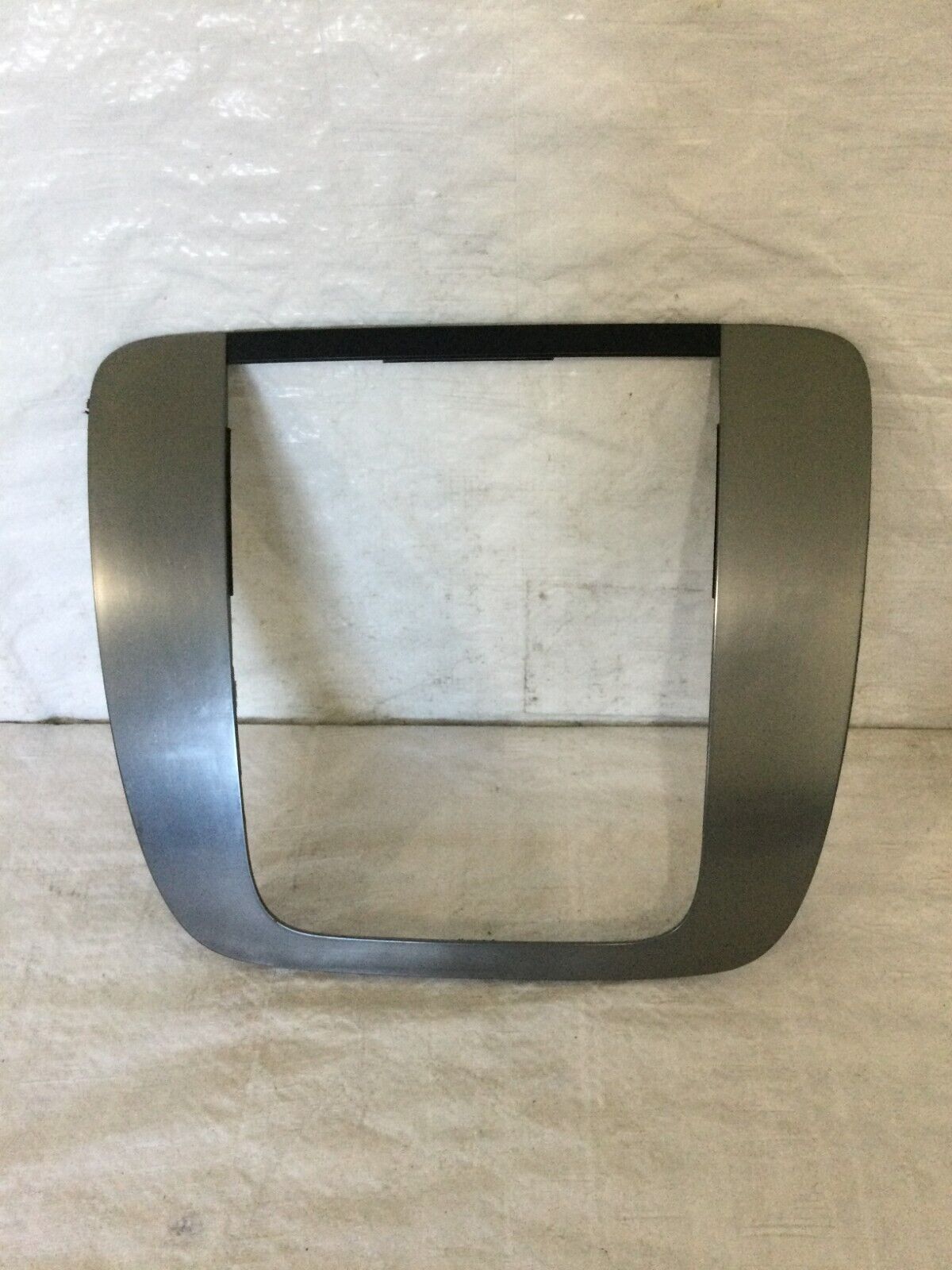 2007 - 2013 Radio Climate Bezel OEM Avalanche Silverado Sierra Tahoe Yukon 