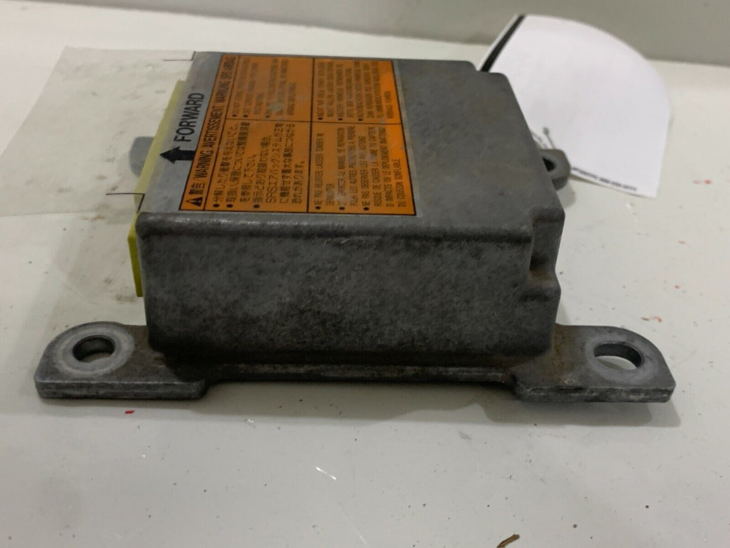 2002 Nissan Pathfinder SRS Control Module OEM 988204W305