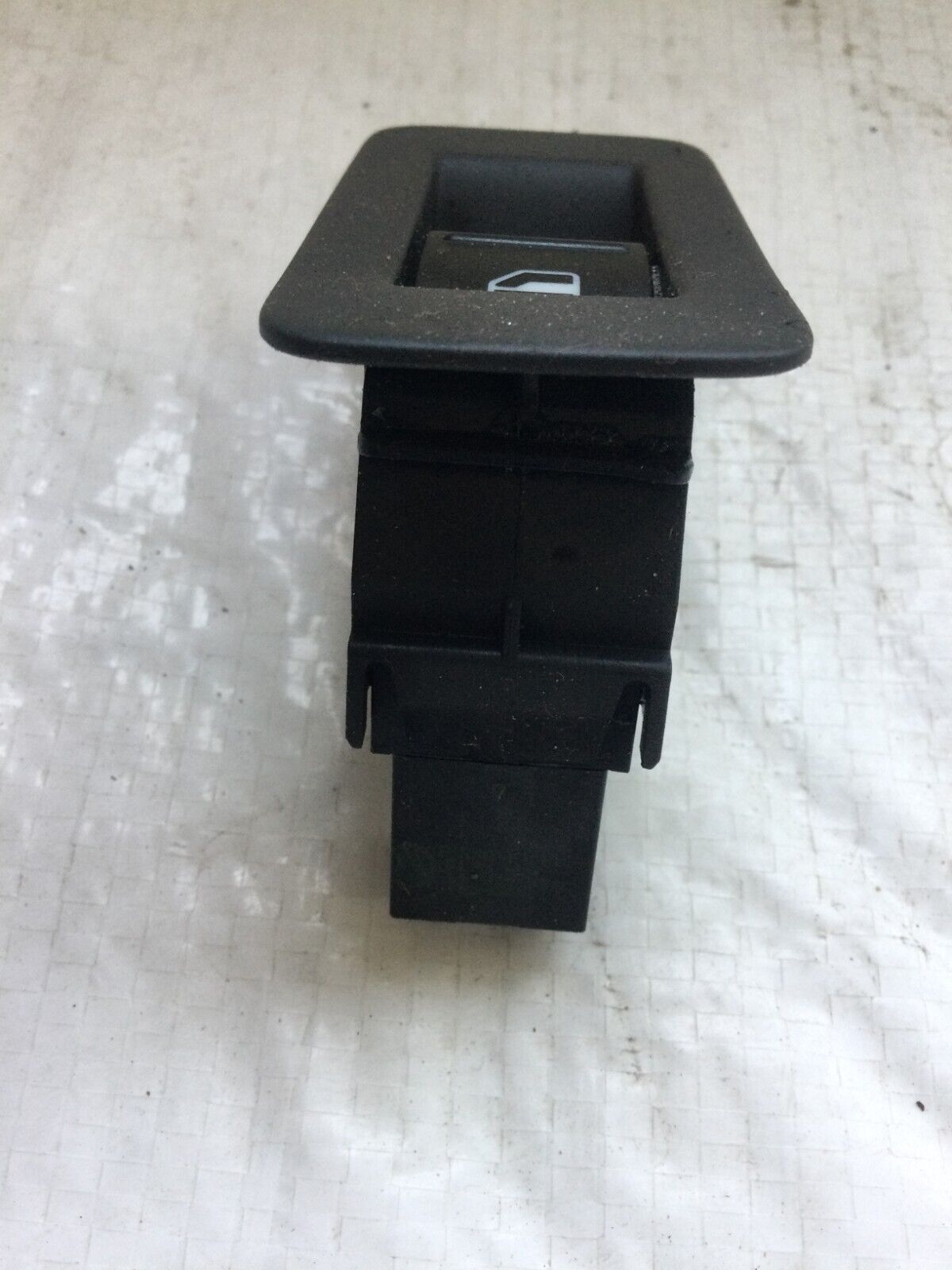 2007 Volkswagen Touareg  Rear Left Side Power Window Switch Button 7L6959851D