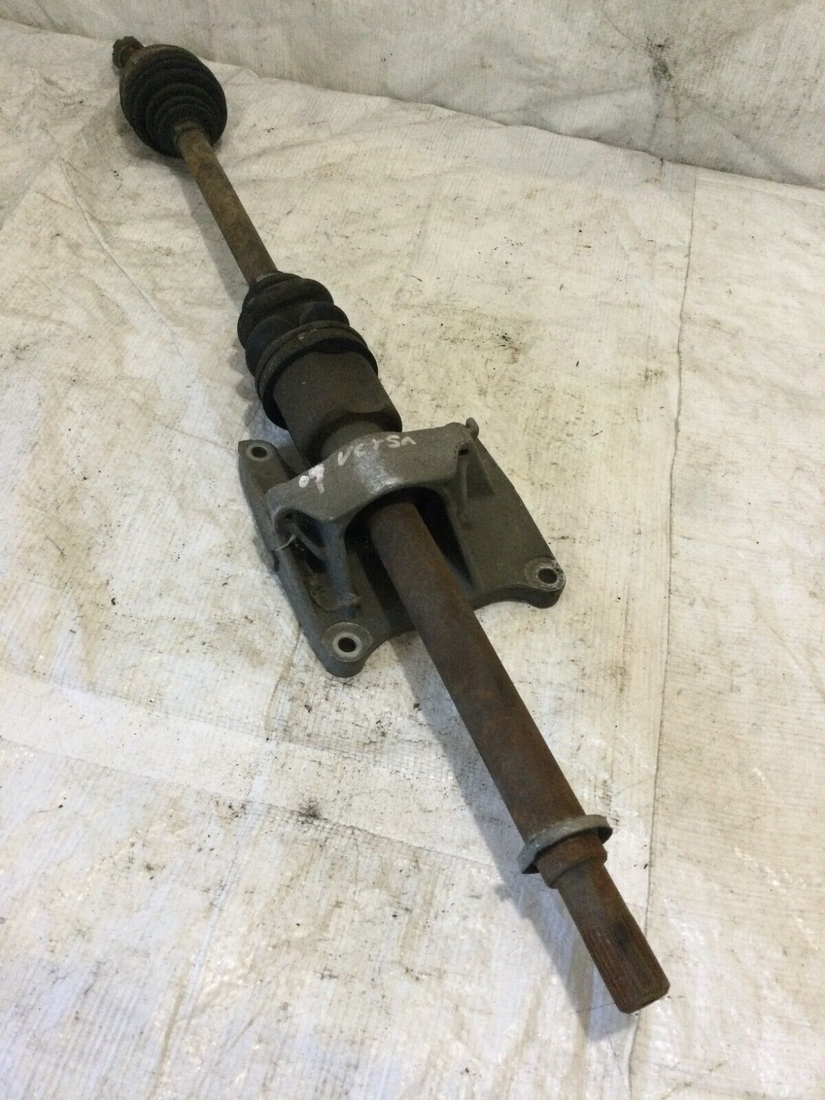 2007 Nissan Versa Front  Right  Axle Shaft  OEM