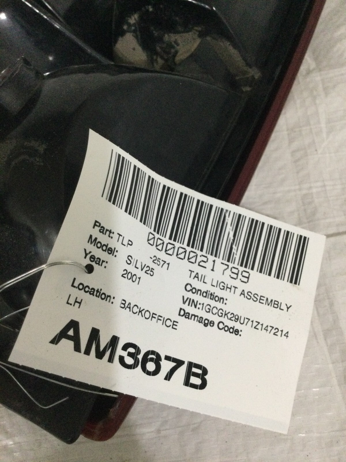 2001 Chevrolet Silverado 2500 Left Driver Side Tail Light OEM