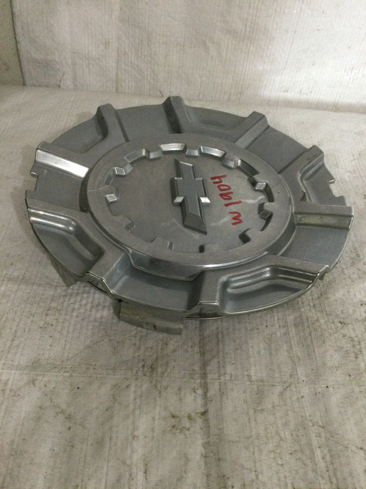 2017 GMC Sierra 1500 Center Cap OEM 22871243
