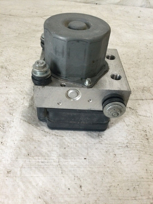 2016 Toyota Camry  2.5L Anti Lock Brake Pump Controller 0265956211 OEM