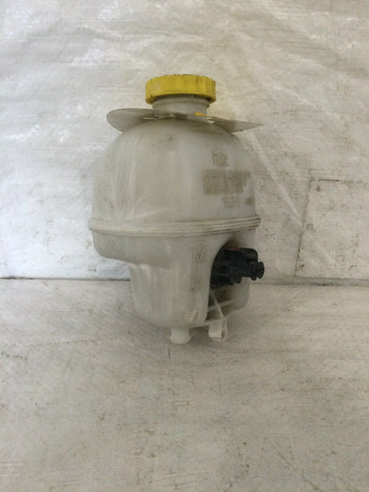 2014 Ram 1500 Master Brake Reservoir OEM 32067086 3.0L