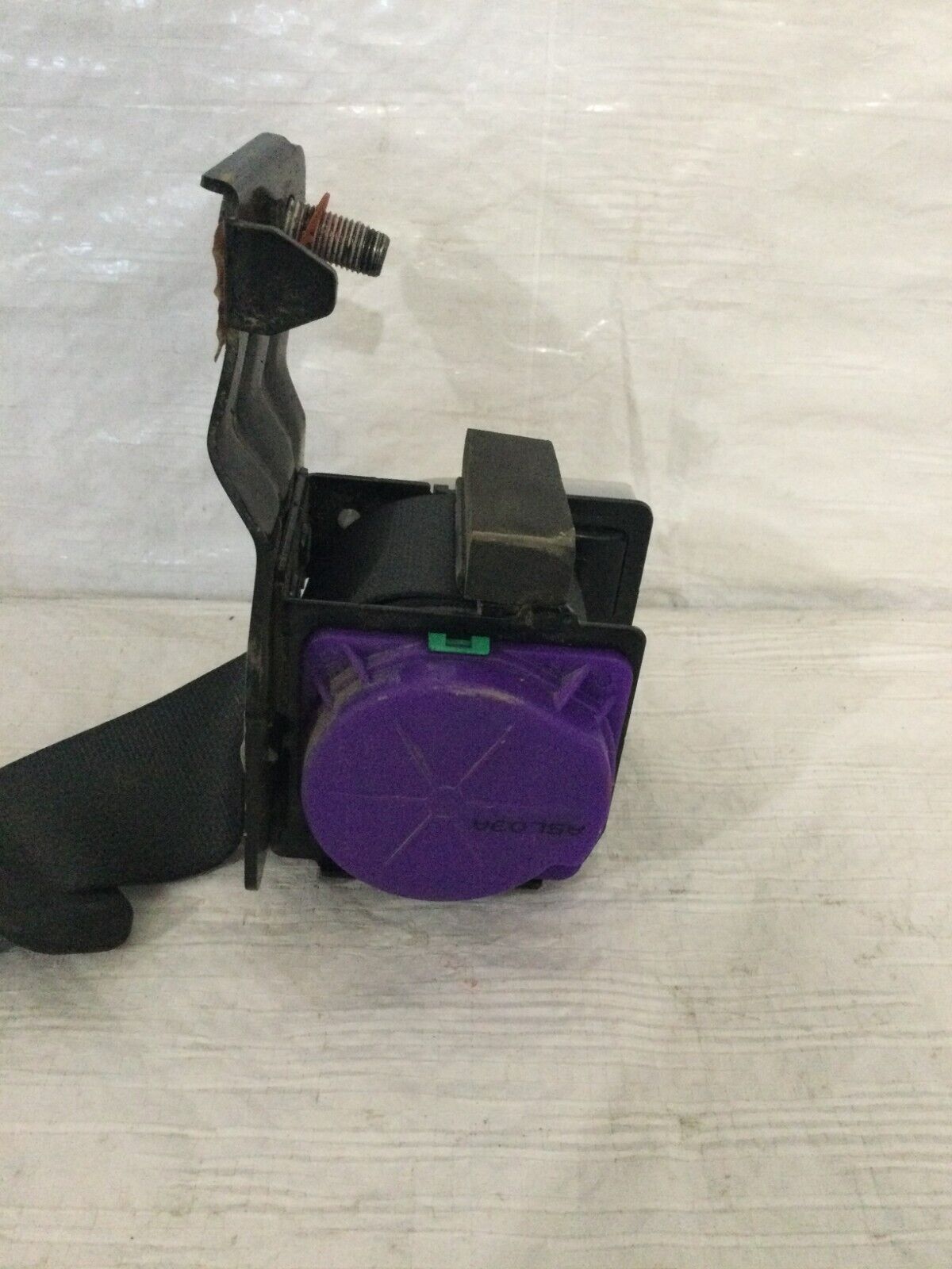 2017 2018 2019 Hyundai Elantra  Rear Left Driver Outer Seat Belt 89810-F2500 OEM