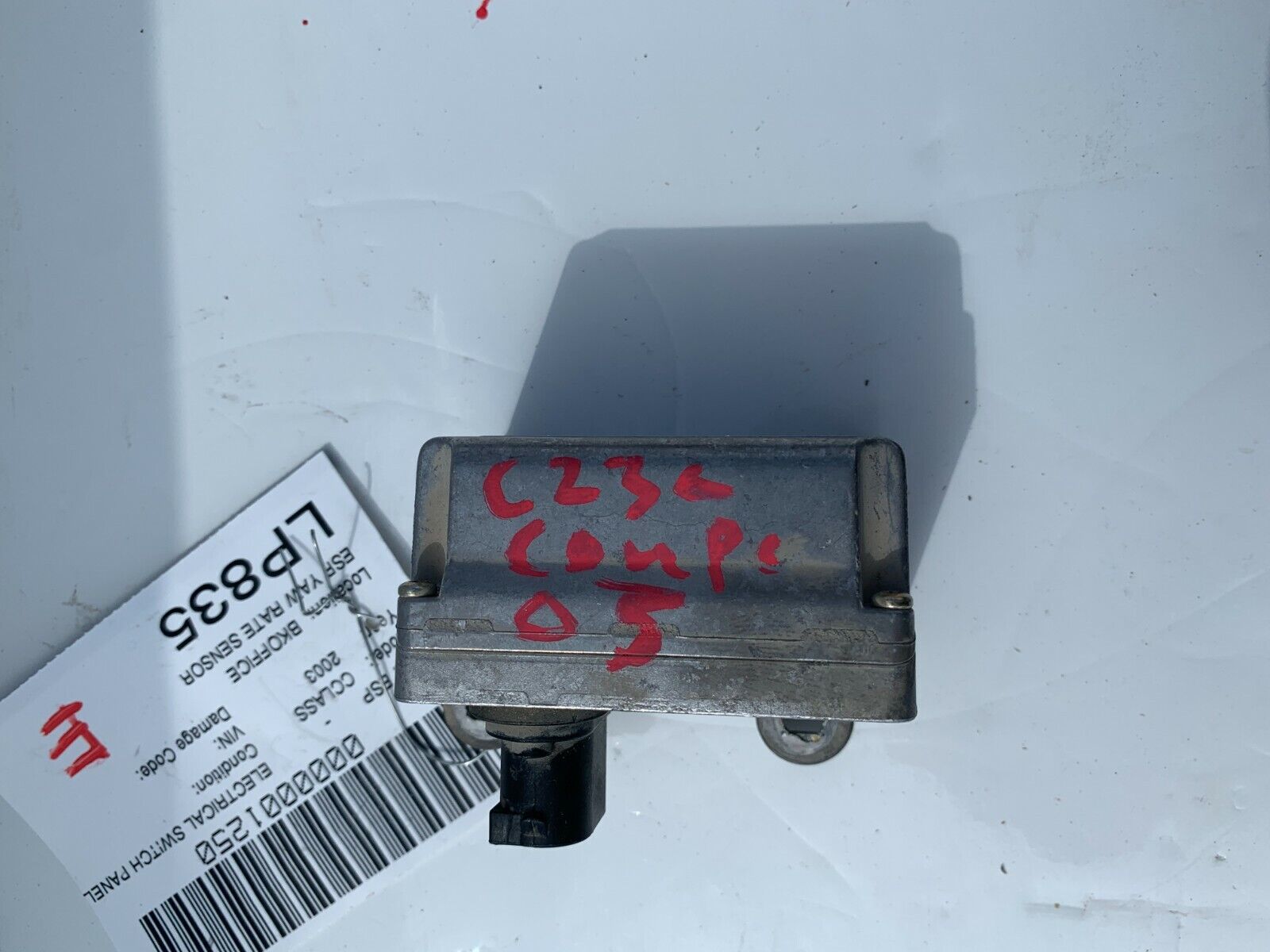 2001-2005 Mercedes-Benz A203 C240 C230 C320 Yaw Rate Sensor Module A2095420018Q